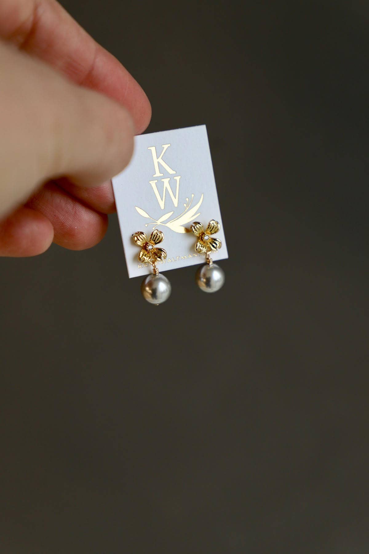 Primrose Pearl Earrings