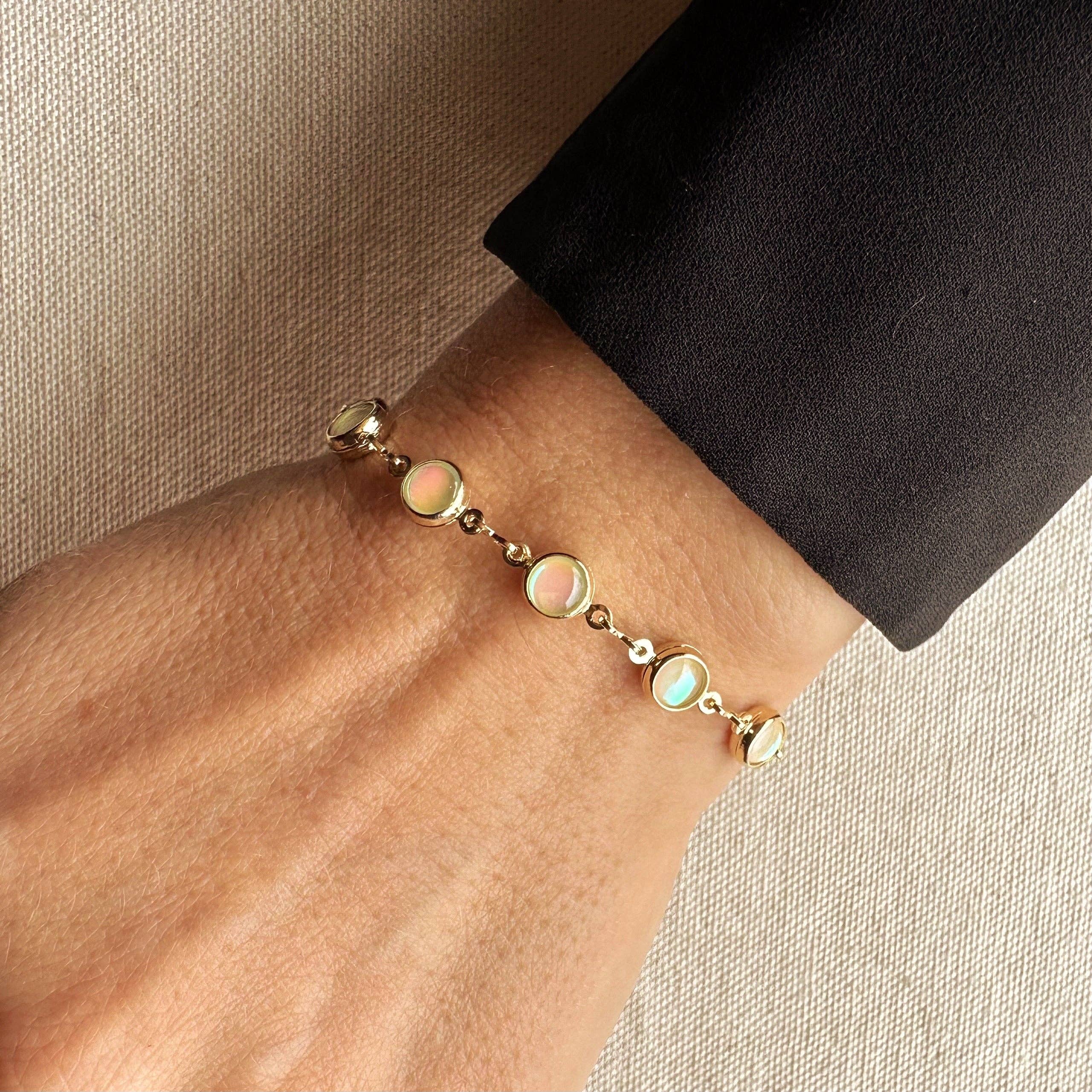Rounded Opal Bracelet | 18k Gold Filled