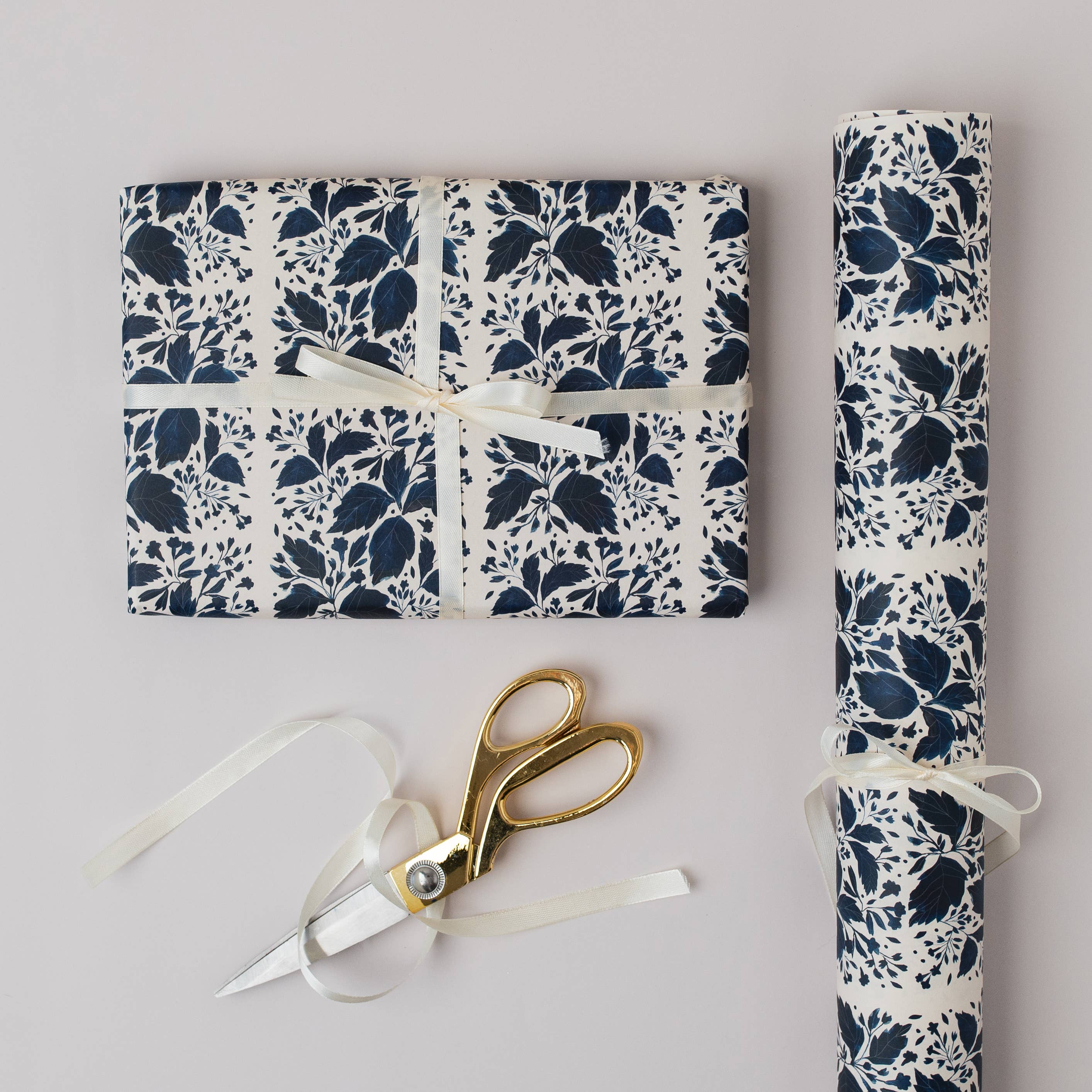 Blue Botanical | Gift Wrap