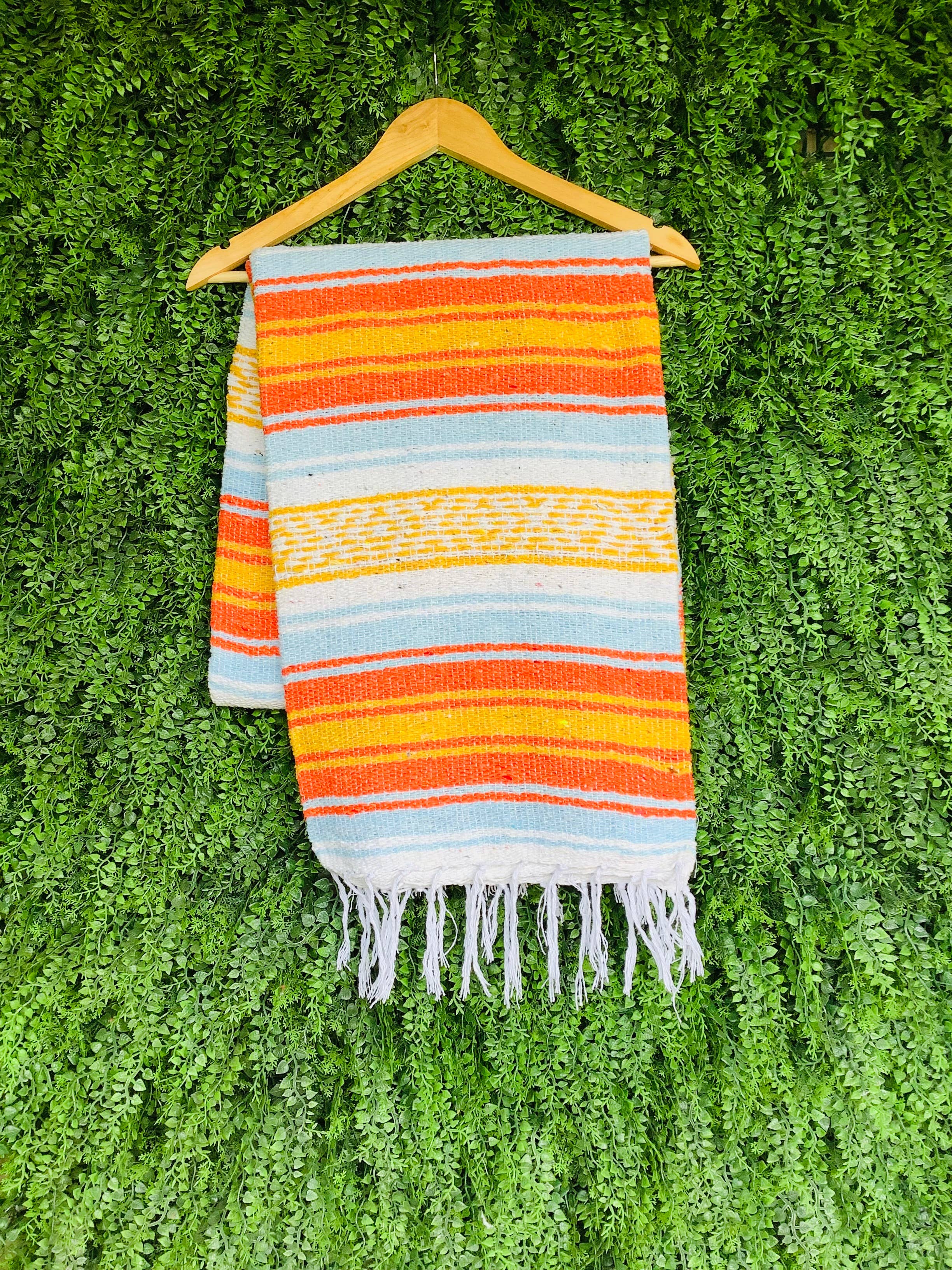 Sunfish l Throw Blanket